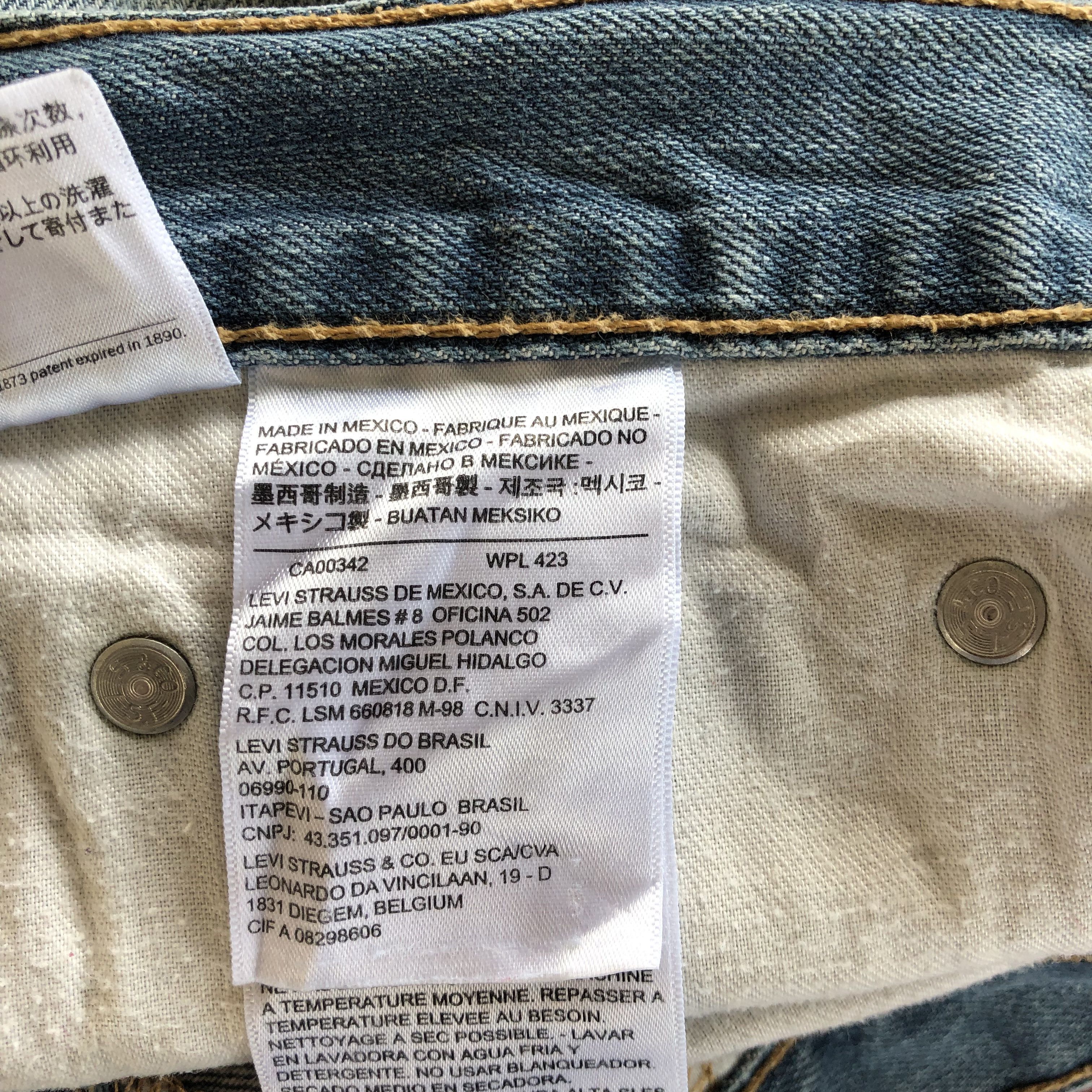 Levi's Vintage Levis 559 Baggy Jeans Levi's Distressed Faded Denim Size US 34 / EU 50 - 9 Thumbnail