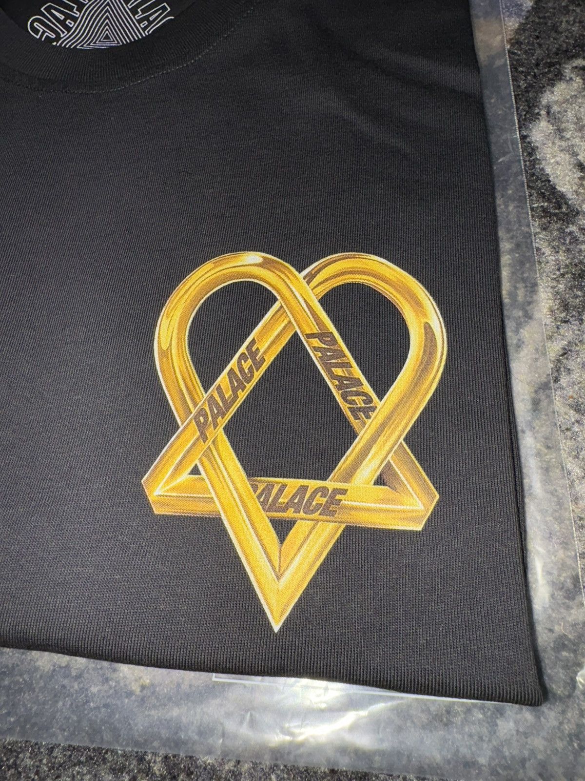 Palace Palace Tri Gram T-Shirt Black Size US S / EU 44-46 / 1 - 3 Thumbnail