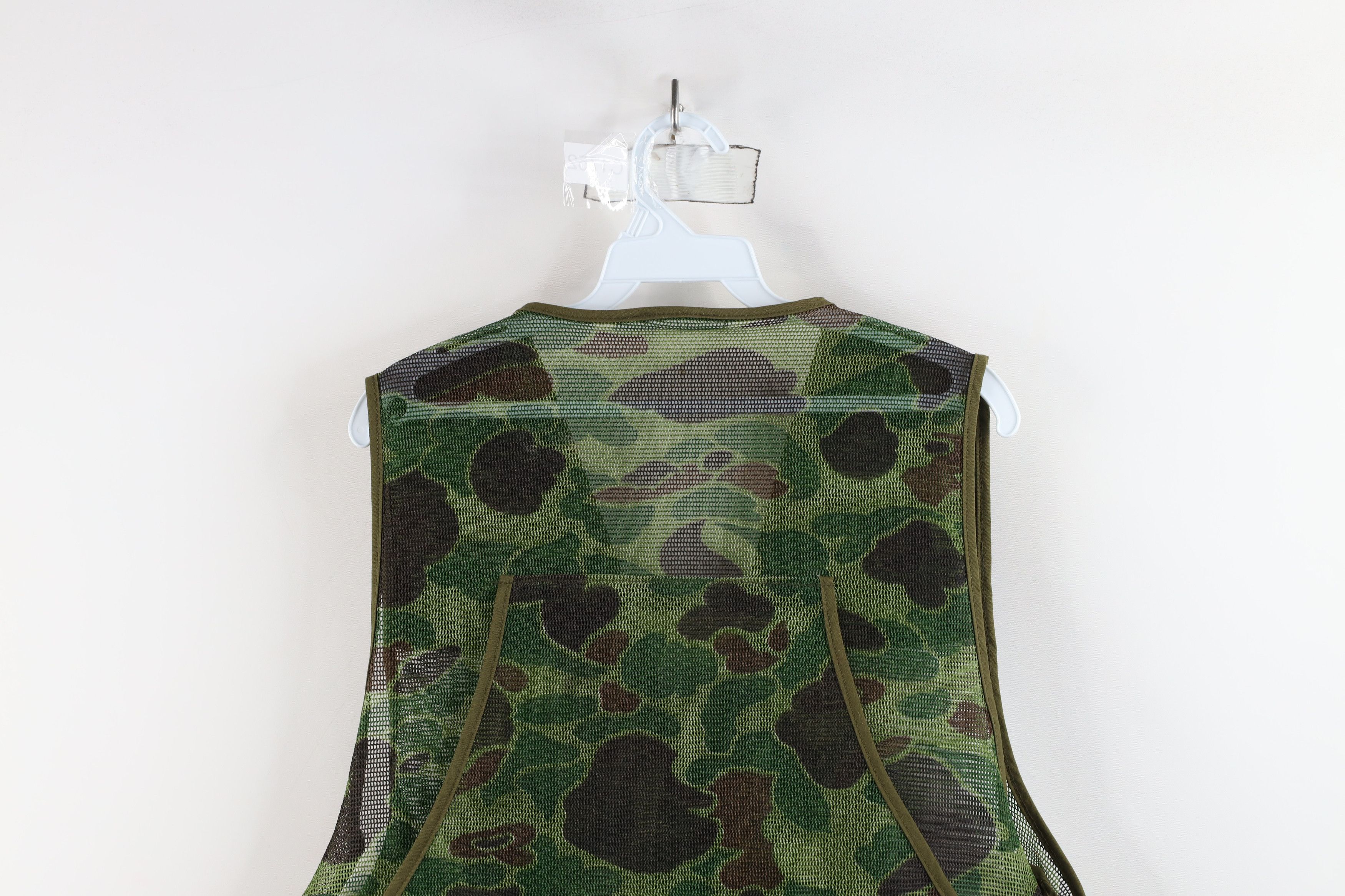 Vintage Vintage 70s Streetwear Camouflage Mesh Hunting Vest Jacket Size US L / EU 52-54 / 3 - 13 Thumbnail