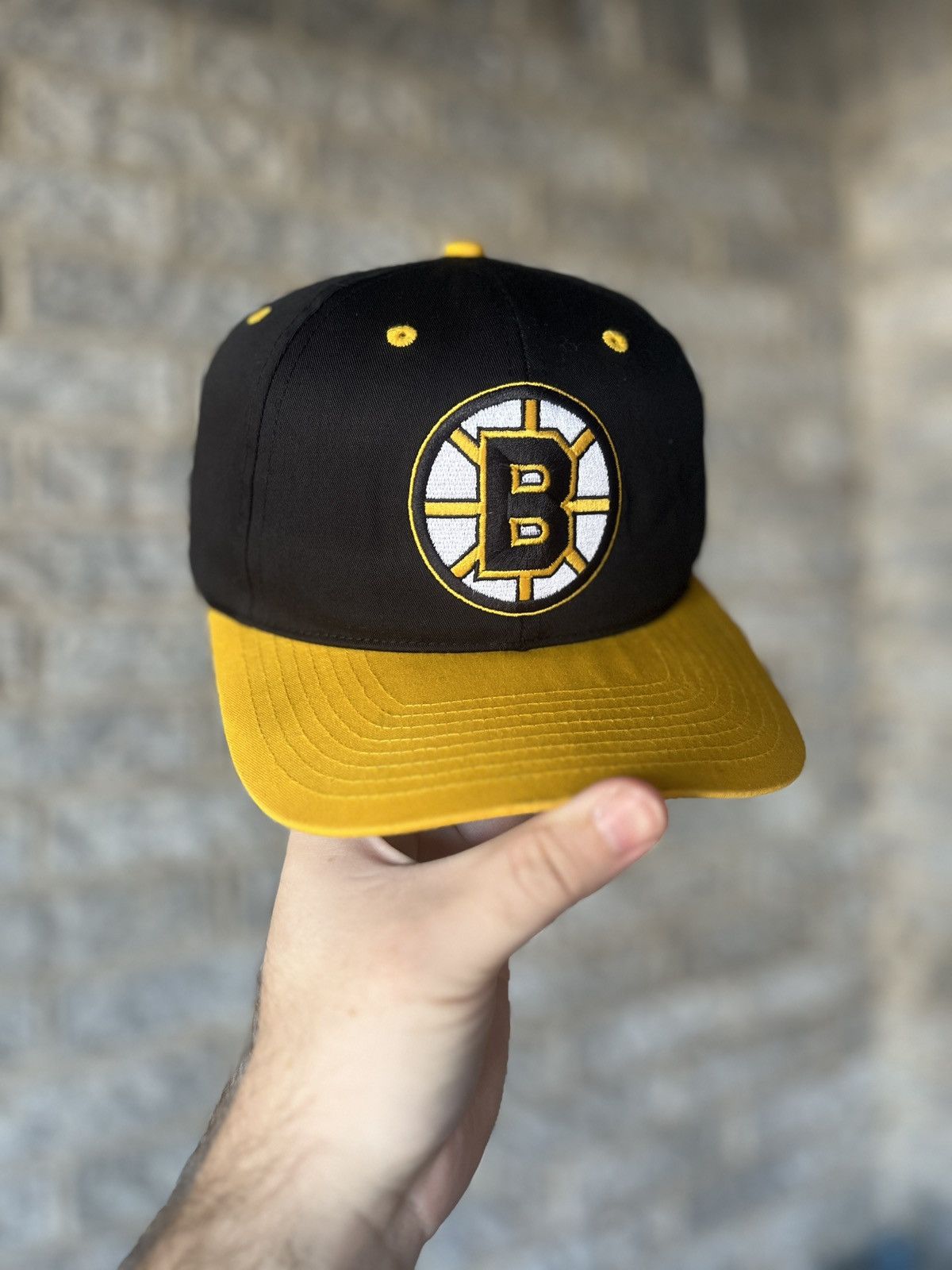Sports Specialties × Vintage Vintage 90’s NHL Boston Bruins SnapBack Hat Size ONE SIZE - 1 Thumbnail