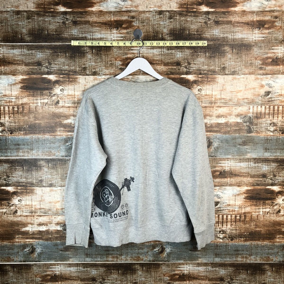 Japanese Brand × Vintage Uittg Baby Grey vintage Sweatshirt #A1505 Size US L / EU 52-54 / 3 - 12 Thumbnail