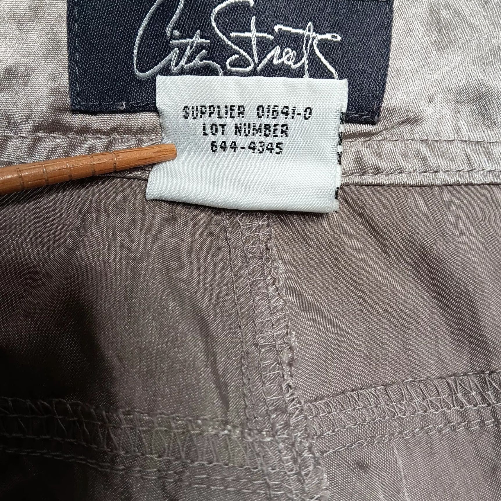 Vintage VINTAGE City Streets Cargo Pants Size 7 Shimmery Silver Nylon Bootcut Womens Size 28" / US 6 / IT 42 - 5 Thumbnail