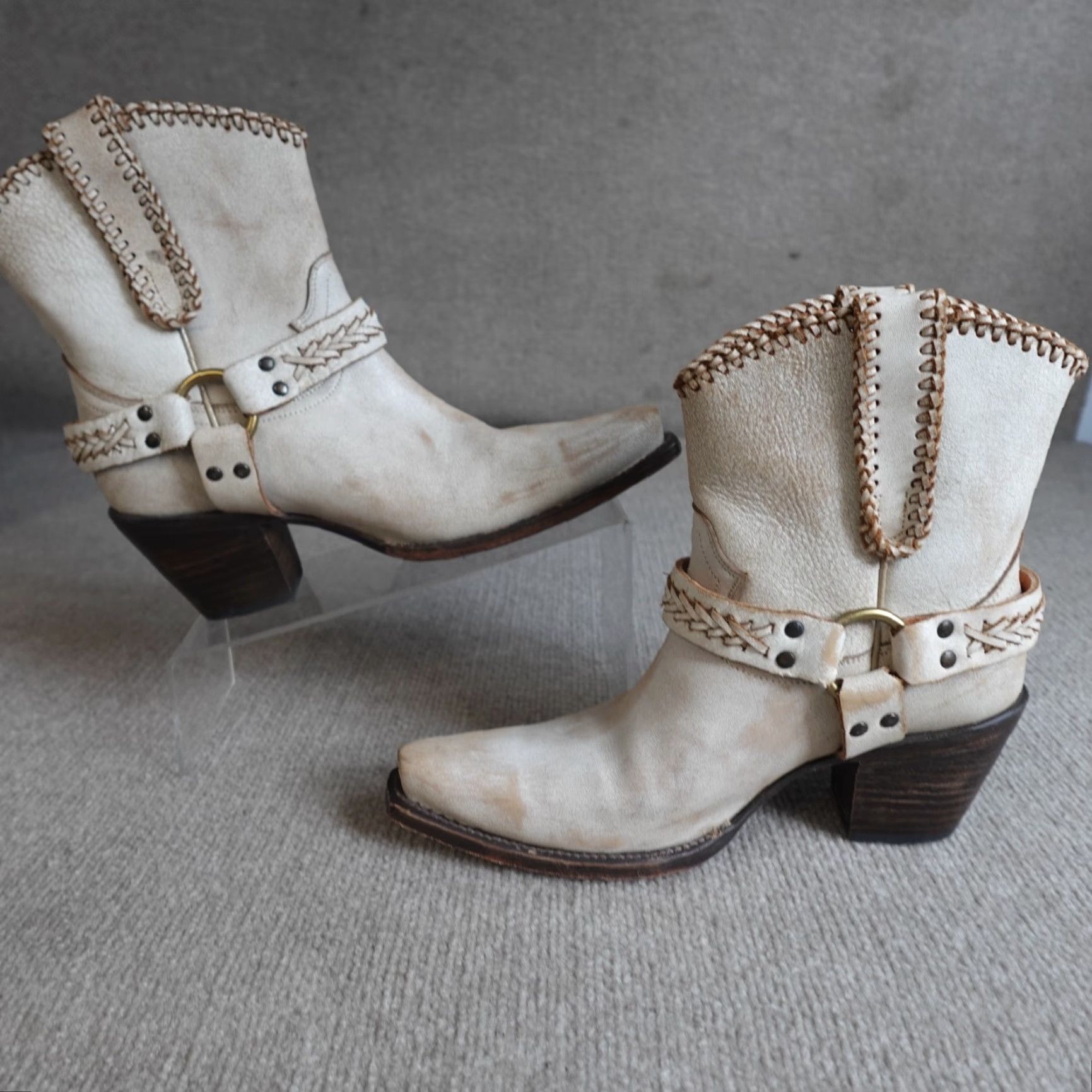 Vintage Cleo + Wolf Boots Womens Leather Harness White Snip Toe 8.5B Block Heel Western Cowgirl Cowboy Ankle Boot Size US 9 / IT 39 - 7 Thumbnail