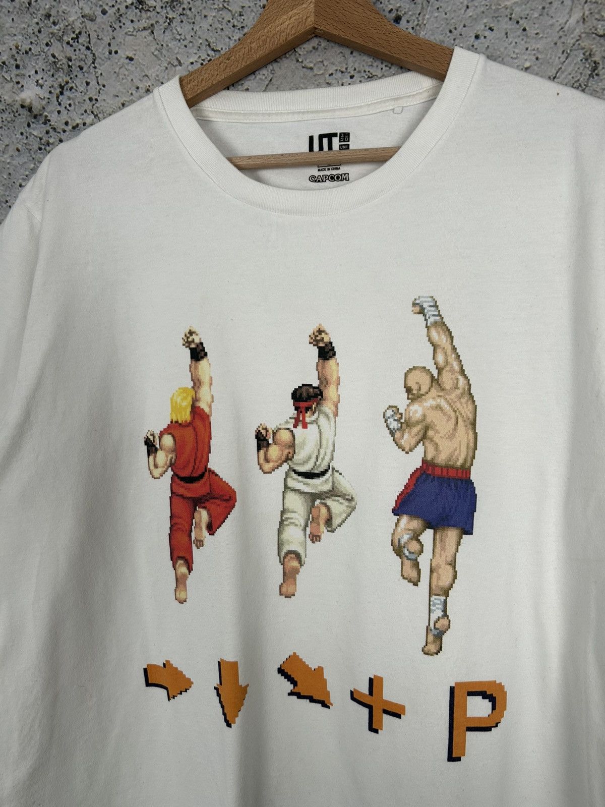 Japanese Brand Uniqlo Capcom Street Fighter Japanese Games Graphic Tee Size US L / EU 52-54 / 3 - 3 Thumbnail