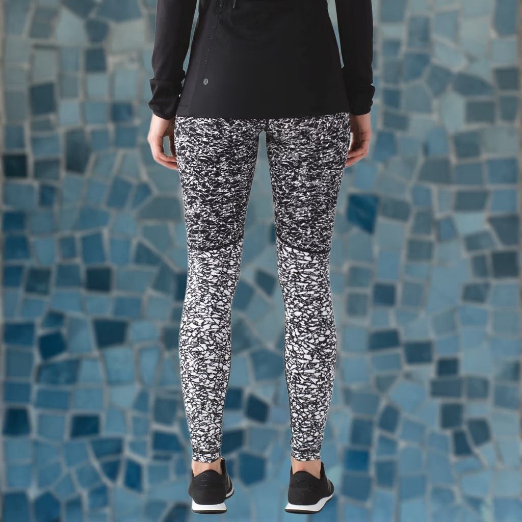 Lululemon Lululemon Compression Womens 6 ice breaker white black Wunder Under Pant Rise Block Women Size 28" / US 6 / IT 42 - 1 Thumbnail