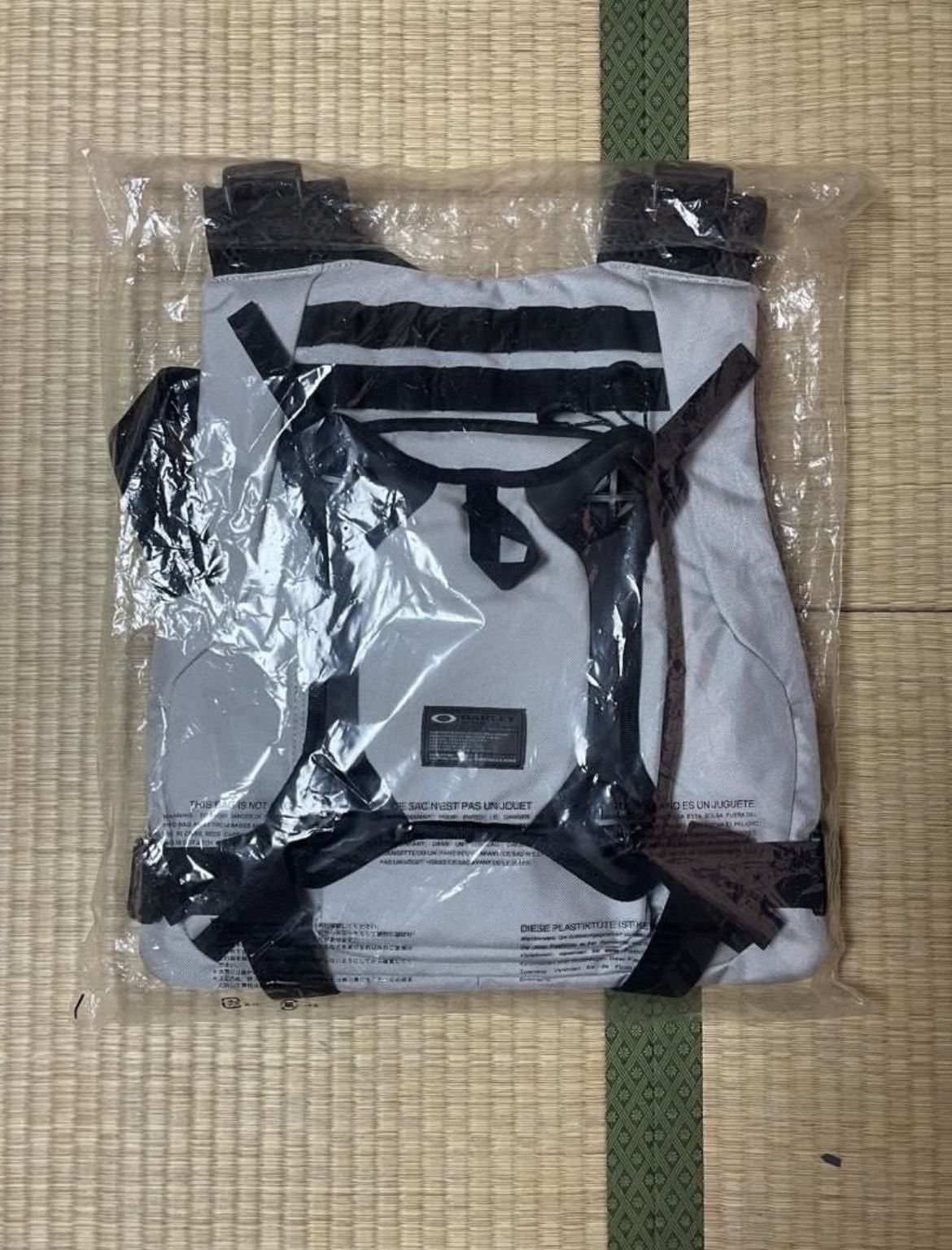 Oakley OAKLEY FGL AP VEST 6.0( JAPAN EXCLUSIVE) Size US M / EU 48-50 / 2 - 2 Thumbnail
