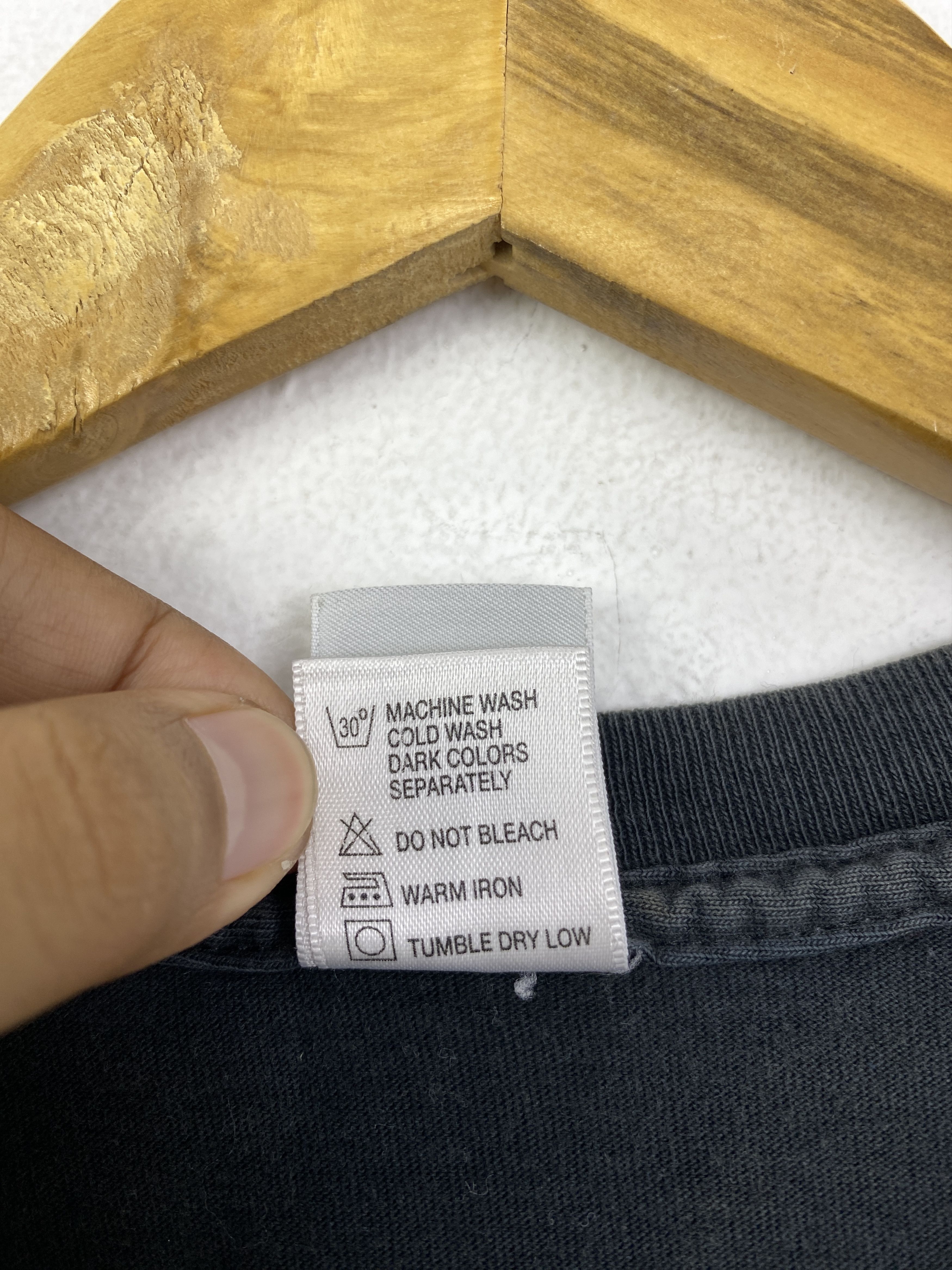 Armani Exchange Vintage 90s Armani Exchange Crewneck Pullover Tee TA0716 Size US S / EU 44-46 / 1 - 9 Thumbnail