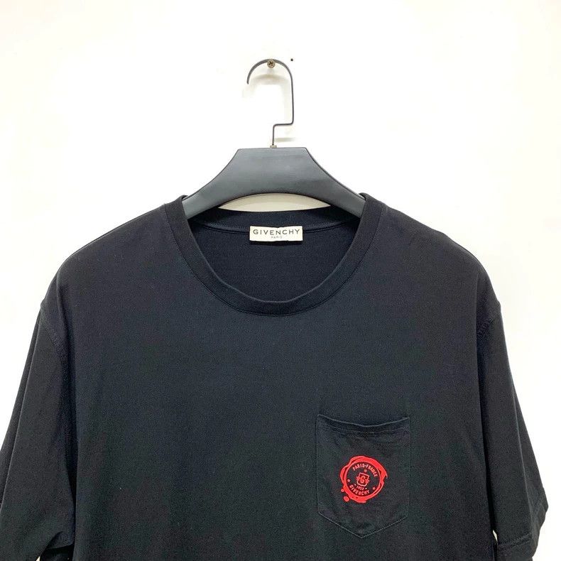 Givenchy Givenchy Black Short Sleeve T-Shirt with Unique Red Stamp Size US XL / EU 56 / 4 - 3 Thumbnail