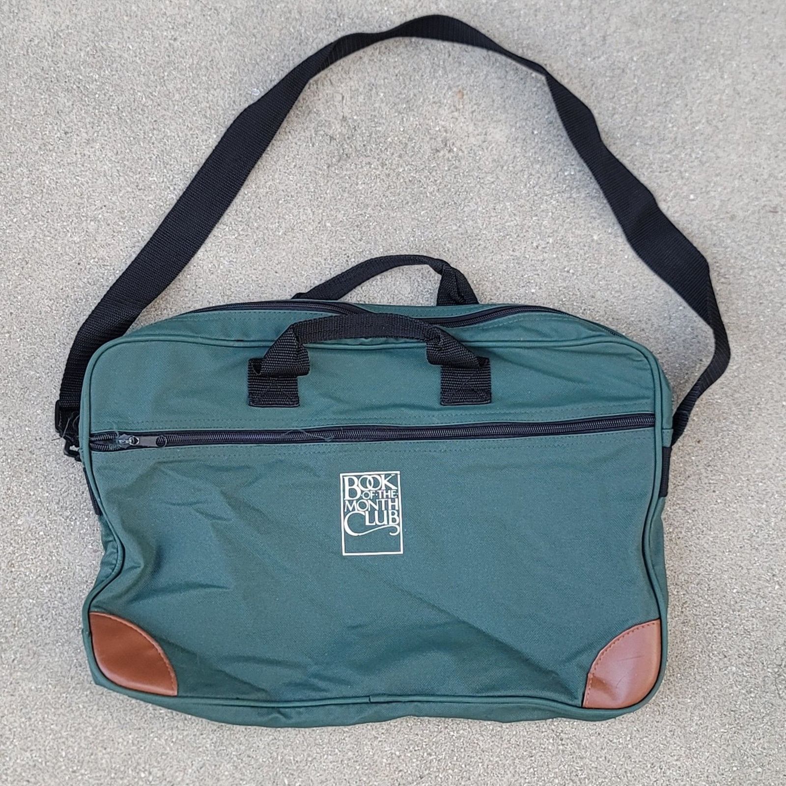 The Unbranded Brand Vtg 1980s Book Of The Month Club Book Messenger Bag Size ONE SIZE - 1 Thumbnail