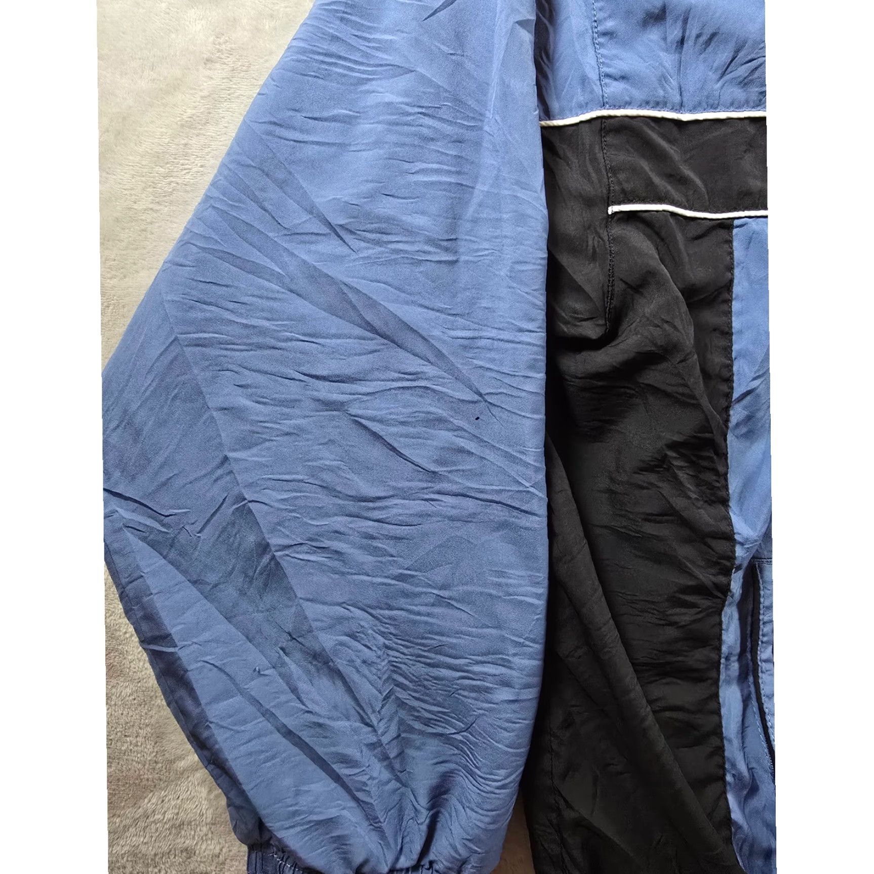 Reebok VINTAGE Reebok Track Jacket Mens L Blue Black Windbreaker Full Zip White Pockets Zipped Pockets Casual Activewear Size US L / EU 52-54 / 3 - 3 Thumbnail