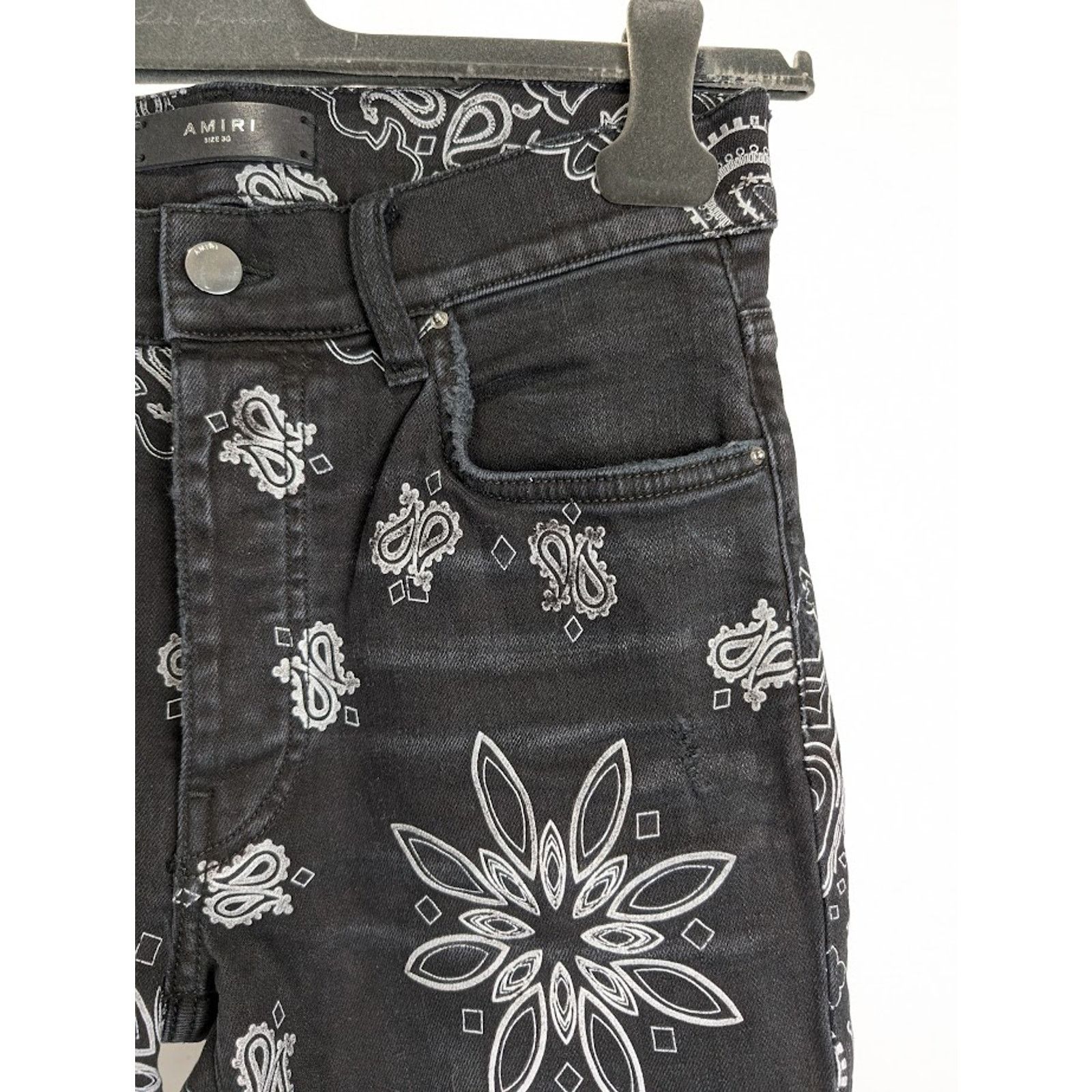 Amiri o1rshd1 Q:2 / Flocked Bandana Jeans in Aged Black Size US 38 / EU 54 - 6 Thumbnail