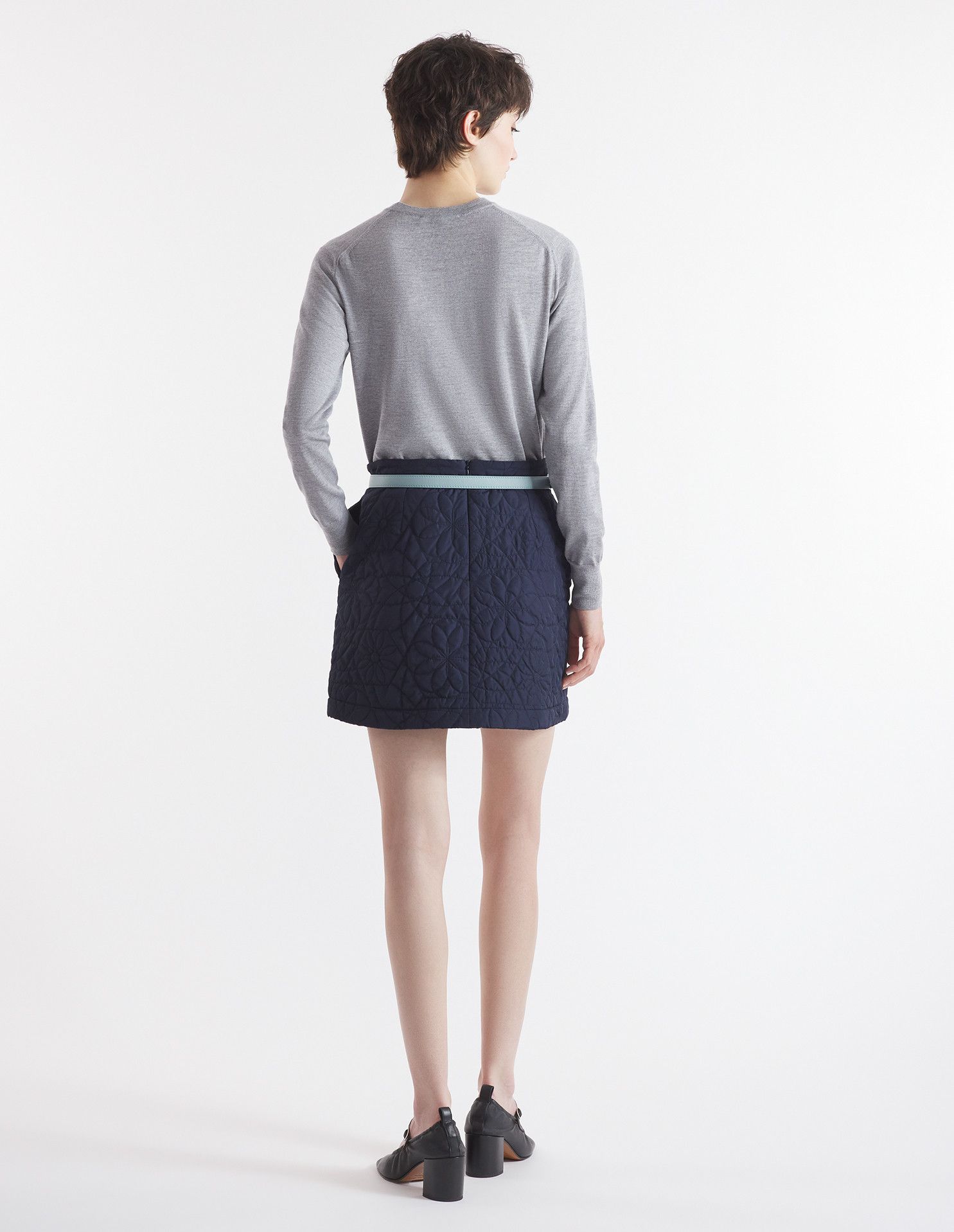Maison Kitsune o1s22i1n1124 Baby Fox Regular Fit Sweater in Grey Size XS / US 0-2 / IT 36-38 - 4 Thumbnail