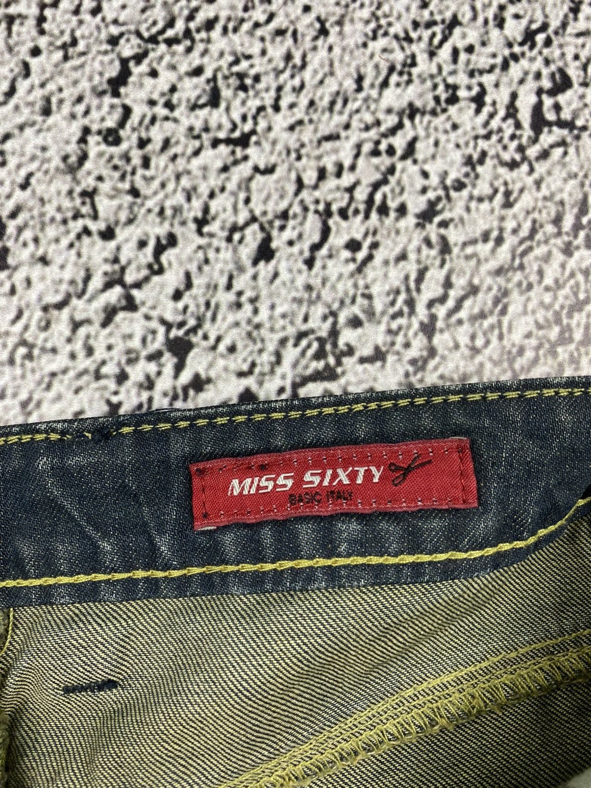 Vintage Vintage Y2K Miss Sixty faded lowrise jeans 00s juicy style Size 30" / US 8 / IT 44 - 4 Thumbnail