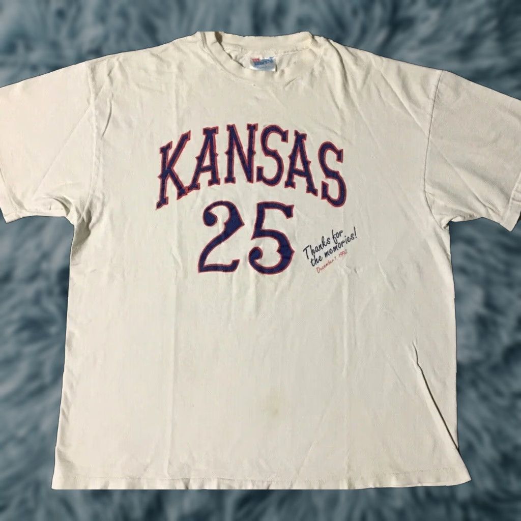Thrasher VINTAGE Kansas #25 Thrashed Faded Shirt M 90s College White Graphic Tee Mens 90s Grunge University USA Size US M / EU 48-50 / 2 - 1 Thumbnail