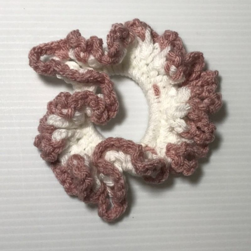 Handmade NWT Pink White Handmade Crocheted Hair Scrunchie Size ONE SIZE - 3 Thumbnail