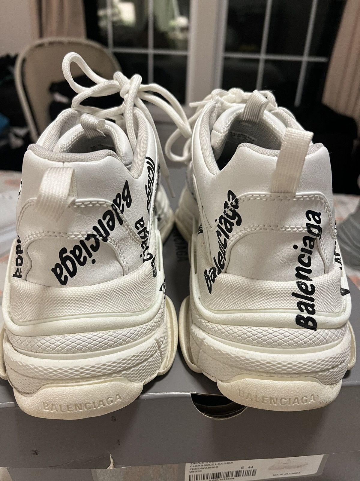 Balenciaga Balenciaga White w/ Large “Balenciaga” Print All Over Size US 12 / EU 45 - 5 Thumbnail