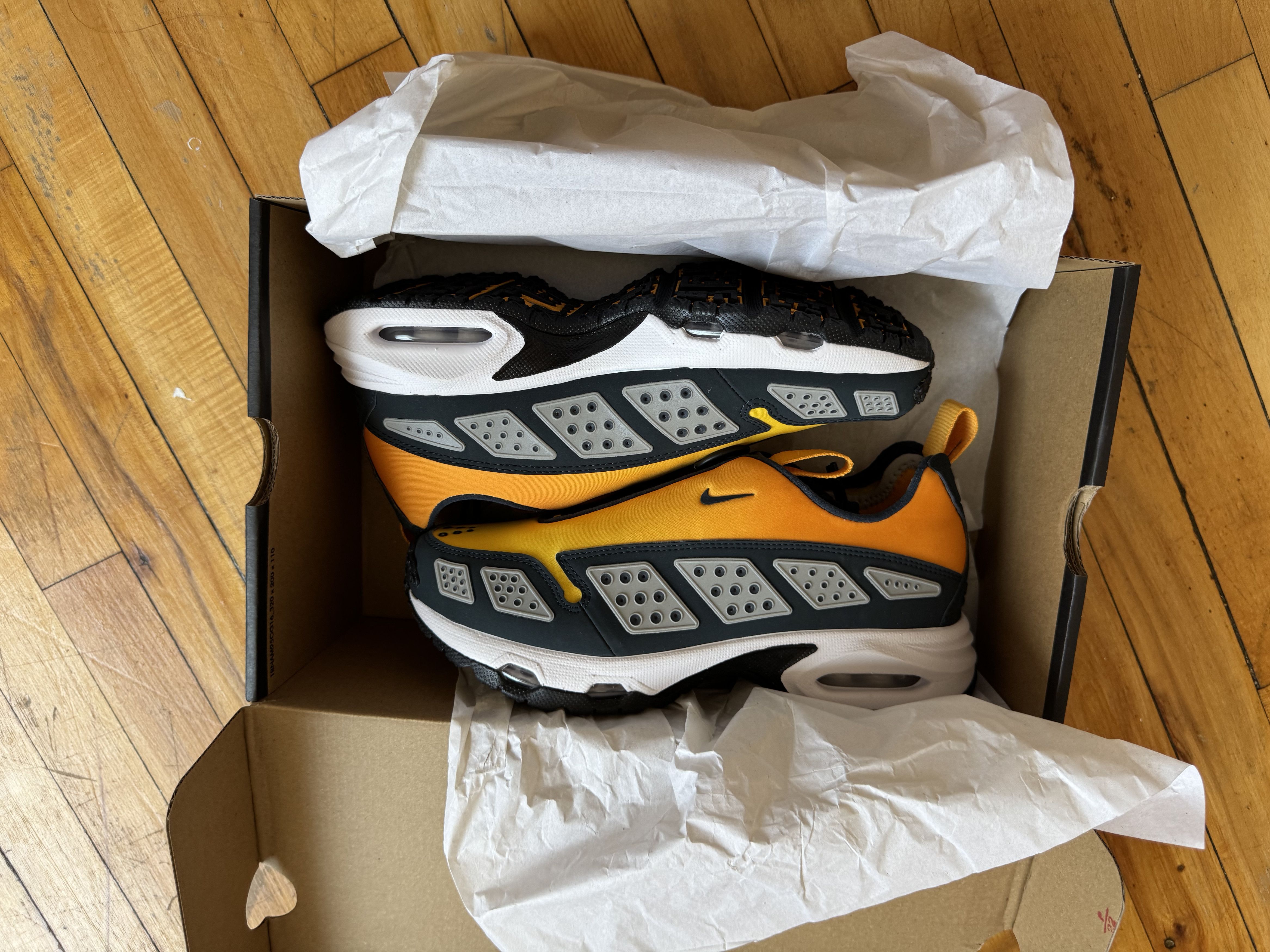 Nike Nike Air Max Sndr Size US 7 / IT 37 - 1 Thumbnail