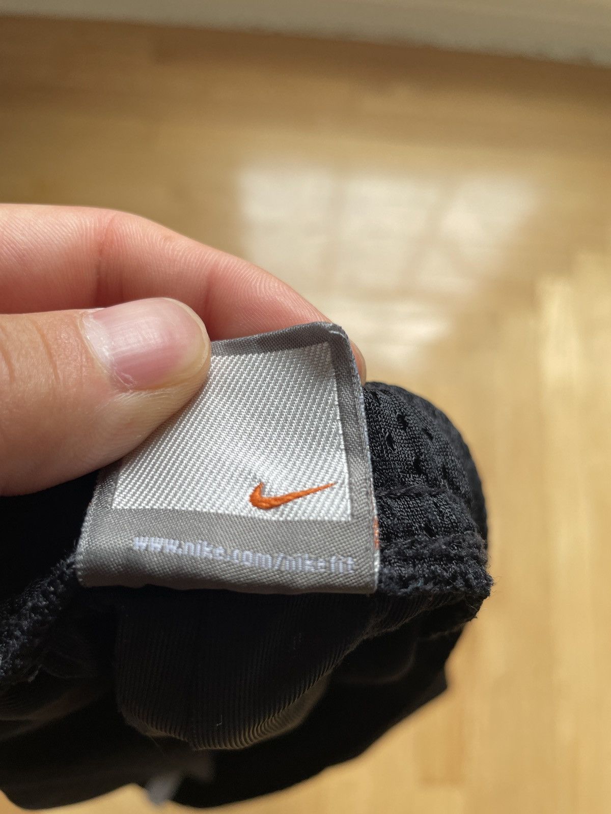 Nike Vintage 00’s Nike Y2K Mesh Shorts Arch Logo Black Size XS Size US 26 / EU 42 - 6 Thumbnail