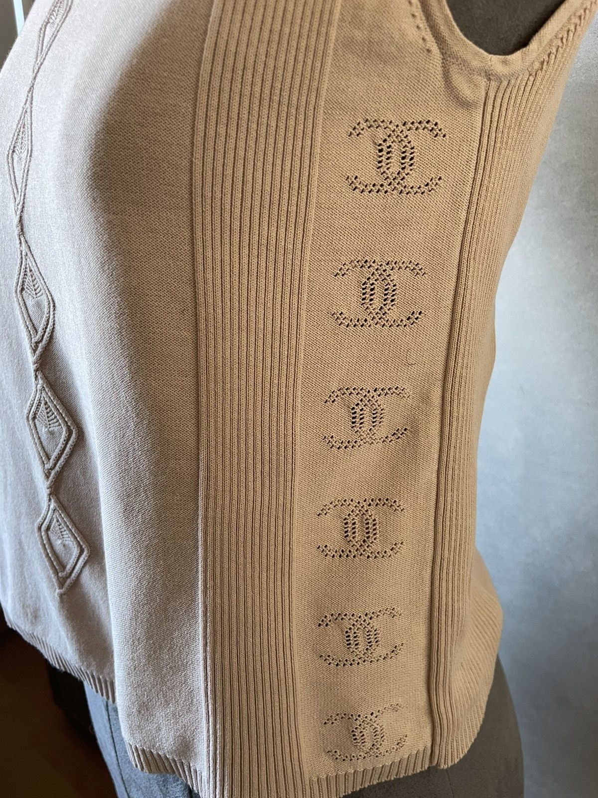 Chanel CHANEL TOP CC MONOGRAM Size S / US 4 / IT 40 - 3 Thumbnail