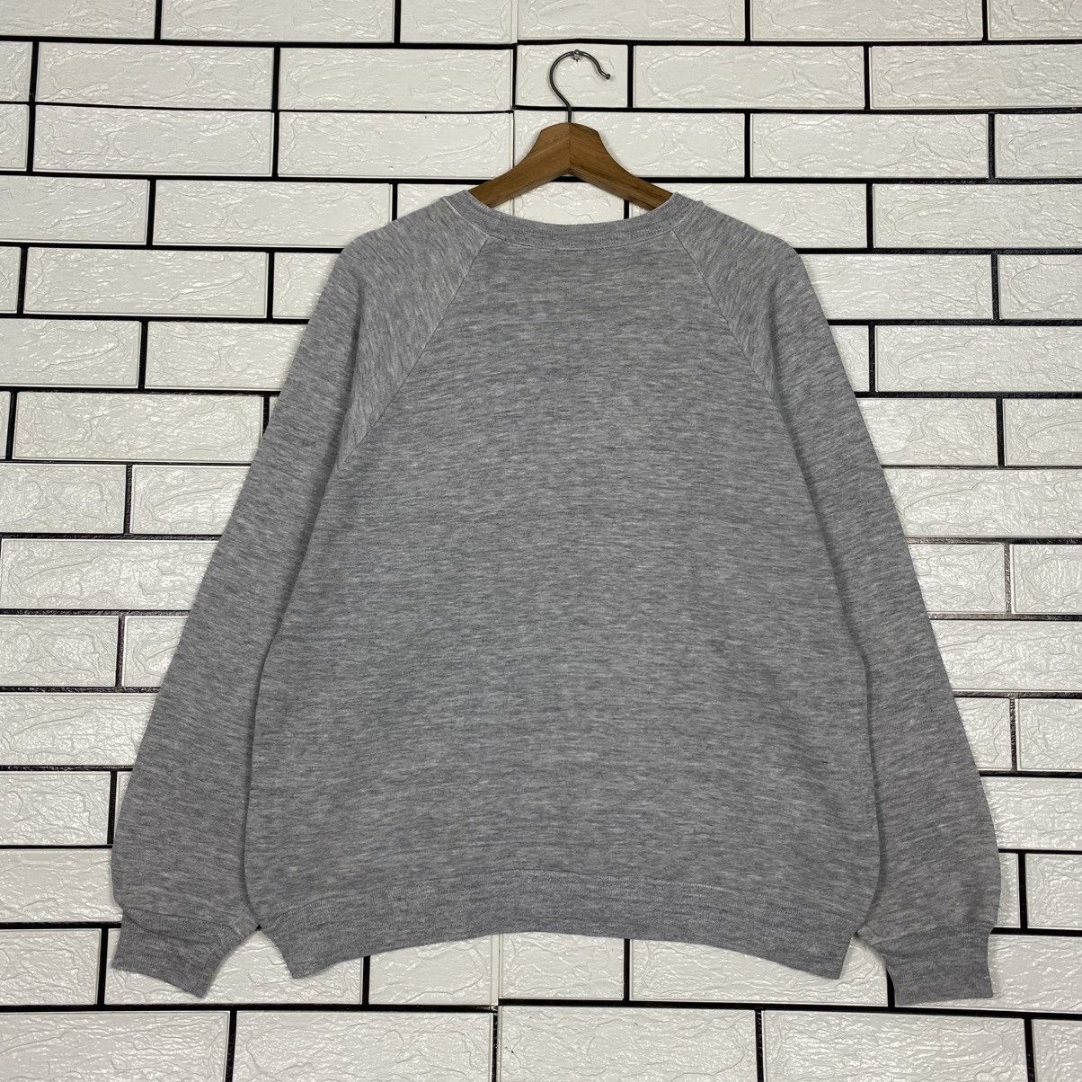 Japanese Brand Vintage Sweatshirt Mickey Mouse Big Logo Size US L / EU 52-54 / 3 - 9 Thumbnail