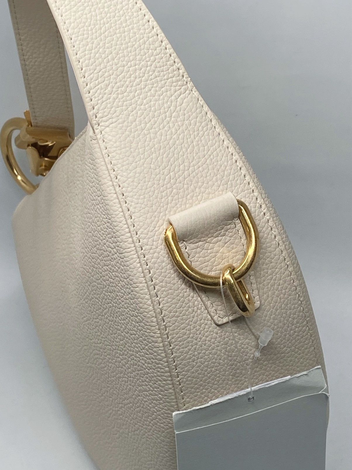 Burberry Burberry Ivory Leather Knight Arc Handbag Size ONE SIZE - 6 Thumbnail