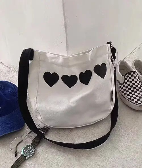Japanese Brand Fashion heart print shoulder bag messenger bag Size ONE SIZE - 4 Thumbnail