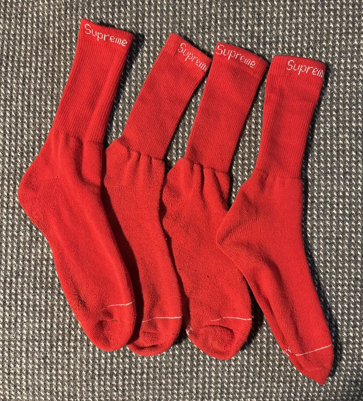 Supreme Supreme Hanes Red Socks (2 Pair) Size ONE SIZE - 1 Thumbnail