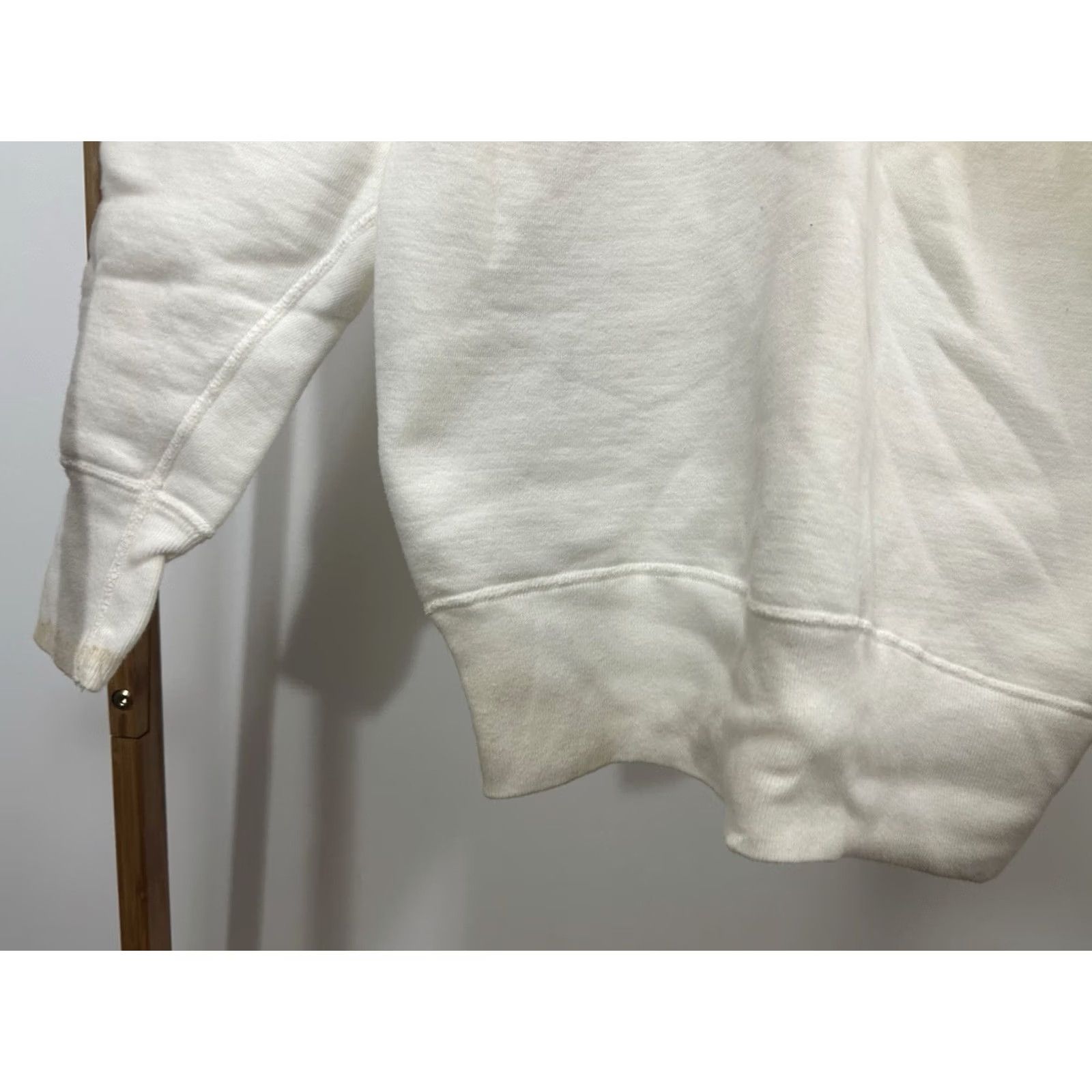 Hanes VTG Hanes Wind Shield Raglan Sweatshirt Crewneck Thick Cream L Mens 50s 42-44 Size L Size US L / EU 52-54 / 3 - 5 Thumbnail