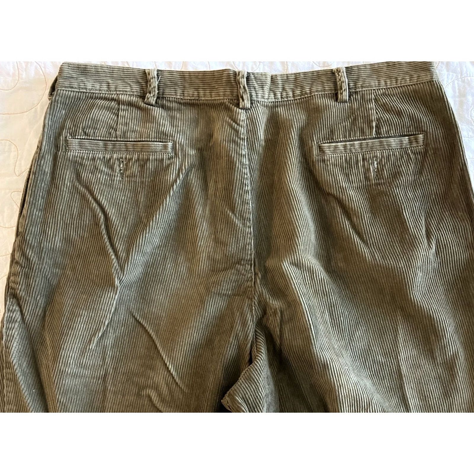 Vintage VINTAGE Trader Bay Men Corduroy Pants 40/29 Black Green Slim? Regular? Size US 40 / EU 56 - 8 Thumbnail