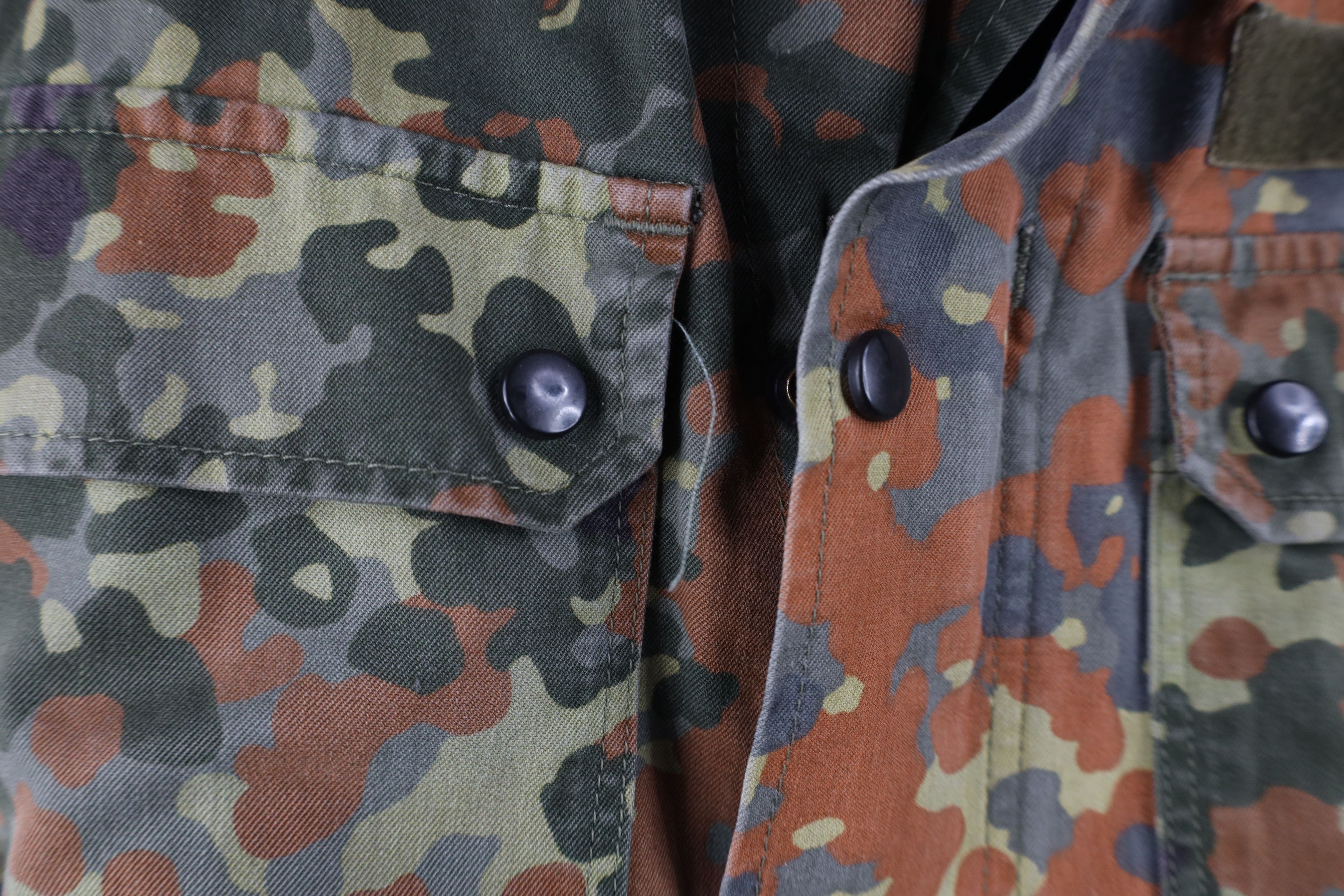 Vintage Vintage 90s German Military Camouflage Shirt Field Jacket Size US L / EU 52-54 / 3 - 4 Thumbnail