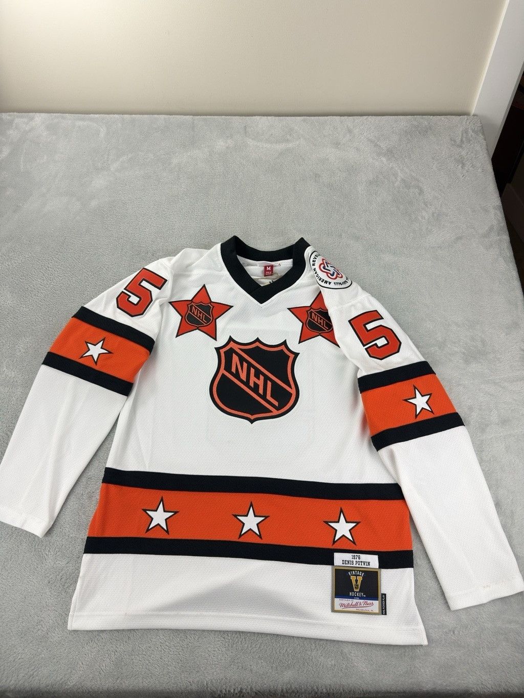 Mitchell & Ness Mitchell And Ness NWT Men's Size Medium Dennis Potvin 1976 A Size US M / EU 48-50 / 2 - 16 Thumbnail