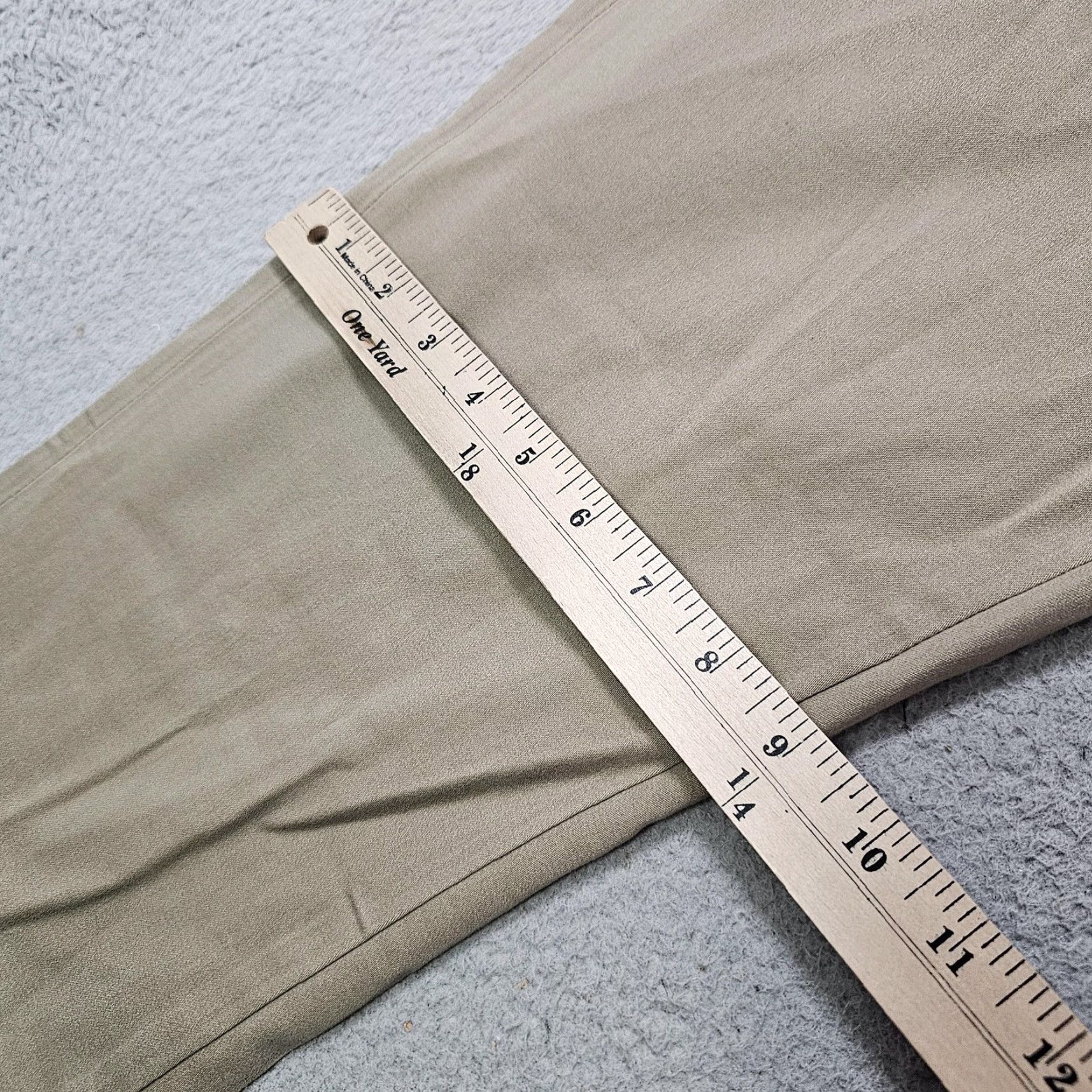 Vintage Kirkland Signature Chino Pants Mens 36x30 Khaki Beige Tailored Fit Straight Leg Pants Mens Beige 36x30 Business Casual Workwear Size US 36 / EU 52 - 6 Thumbnail