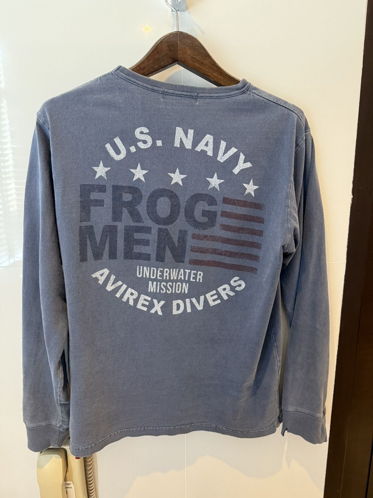 Avirex Avirex x vintage frogmen long sleeve Size US M / EU 48-50 / 2 - 2 Thumbnail