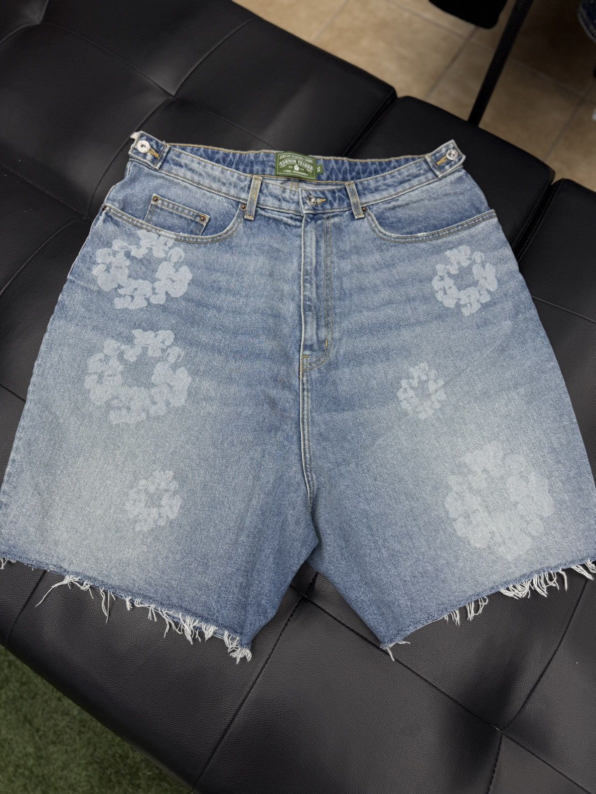 Denim Tears Cotton Wreath 2025 Shorts Size XL Blue (NEW)