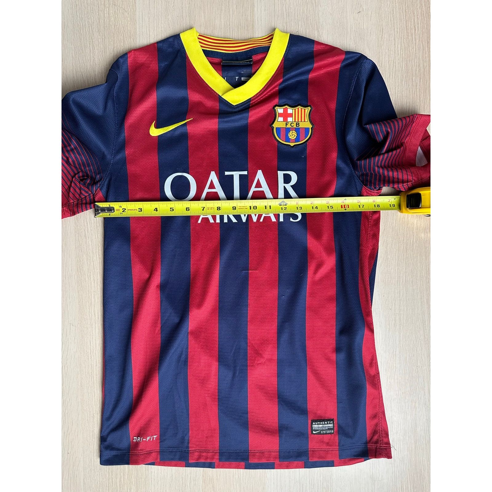 Nike Vintage Nike FC Barcelona Home Kit Men's Small - Authentic Size US S / EU 44-46 / 1 - 5 Thumbnail