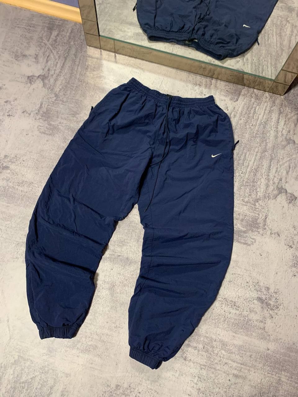 Nike Vintage Nike Nylon Pants Y2K Size US 34 / EU 50 - 2 Thumbnail