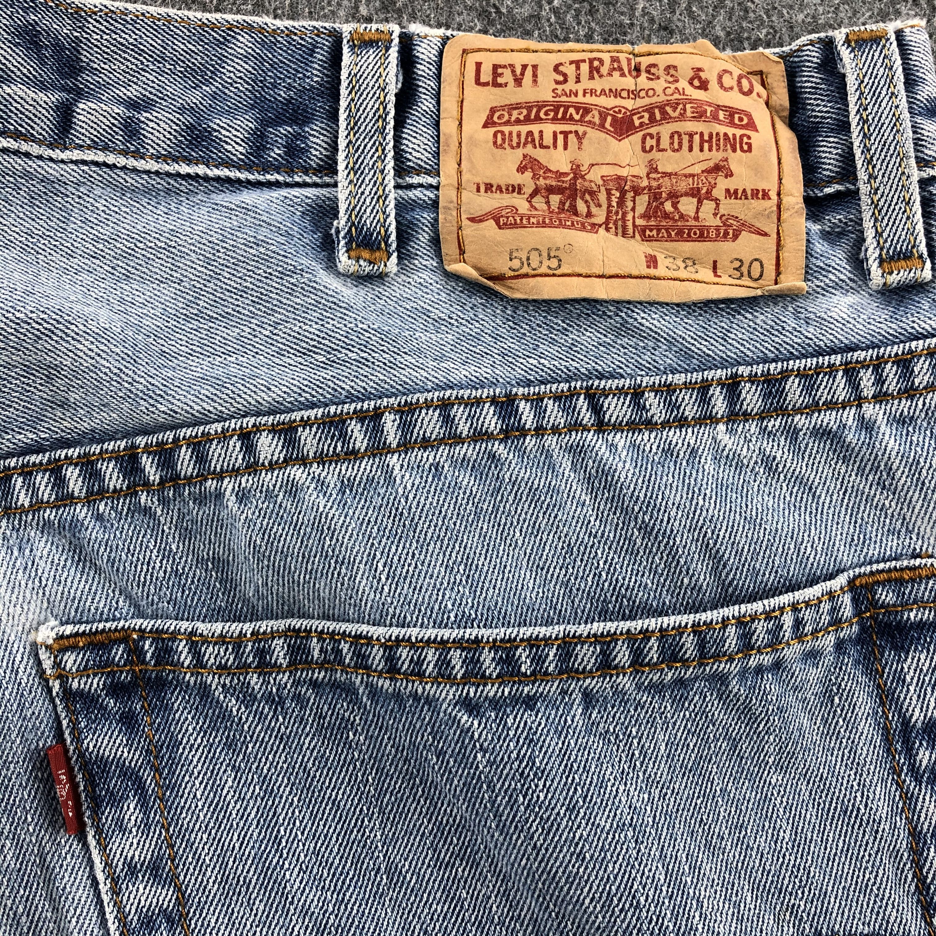 Levi's Vintage Levis 505 Jeans- J1309 Size US 37 - 5 Thumbnail