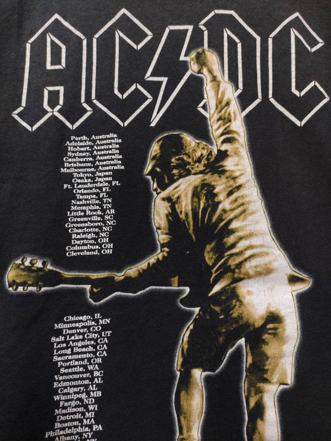 Band Tees Vtg 00's AC/DC " Stiff Upper Lip " Promo Tour T-Shirt Size US L / EU 52-54 / 3 - 11 Thumbnail