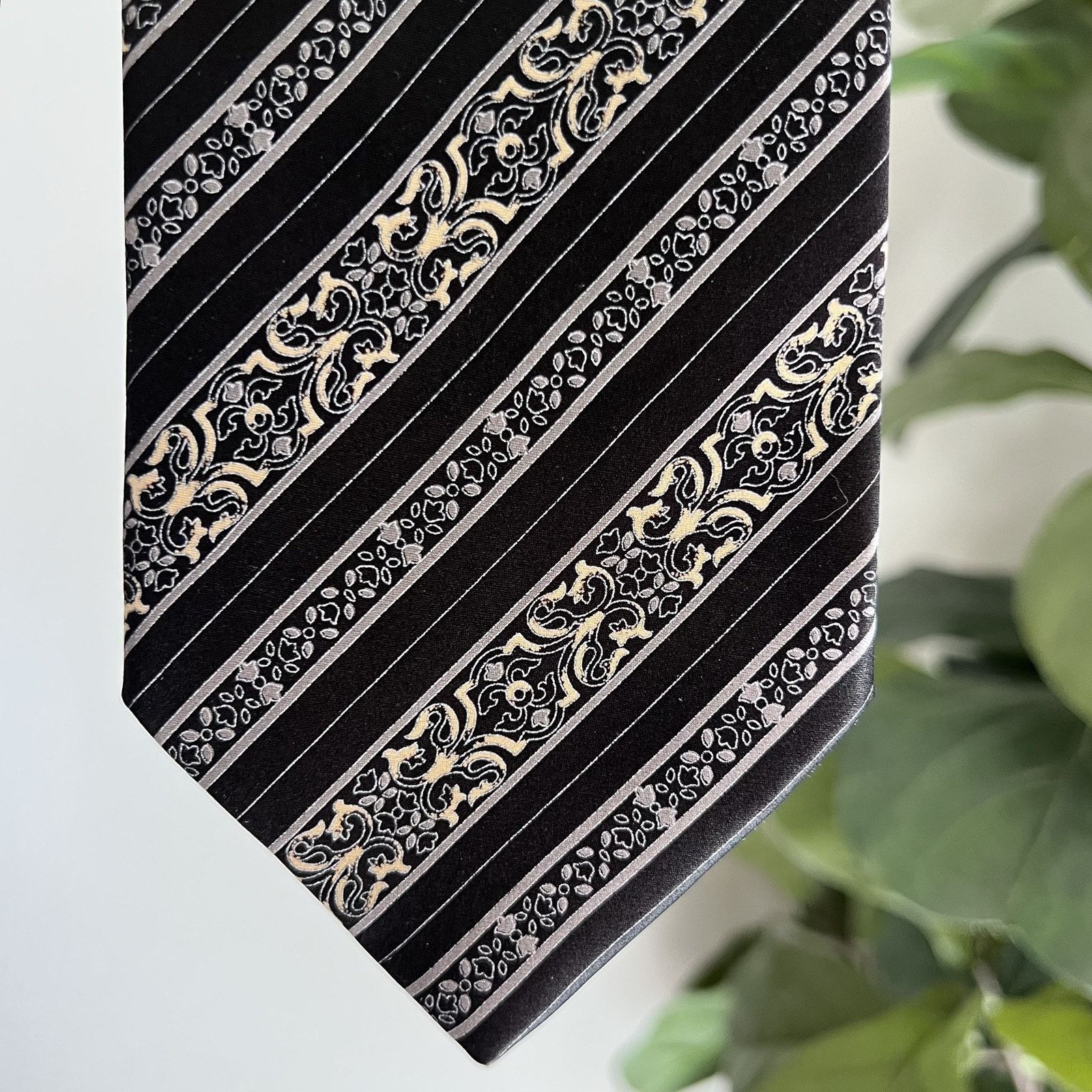 Brioni BRIONI Long Handmade 100% Silk Italian Designer Tie Size 32 - 2 Thumbnail