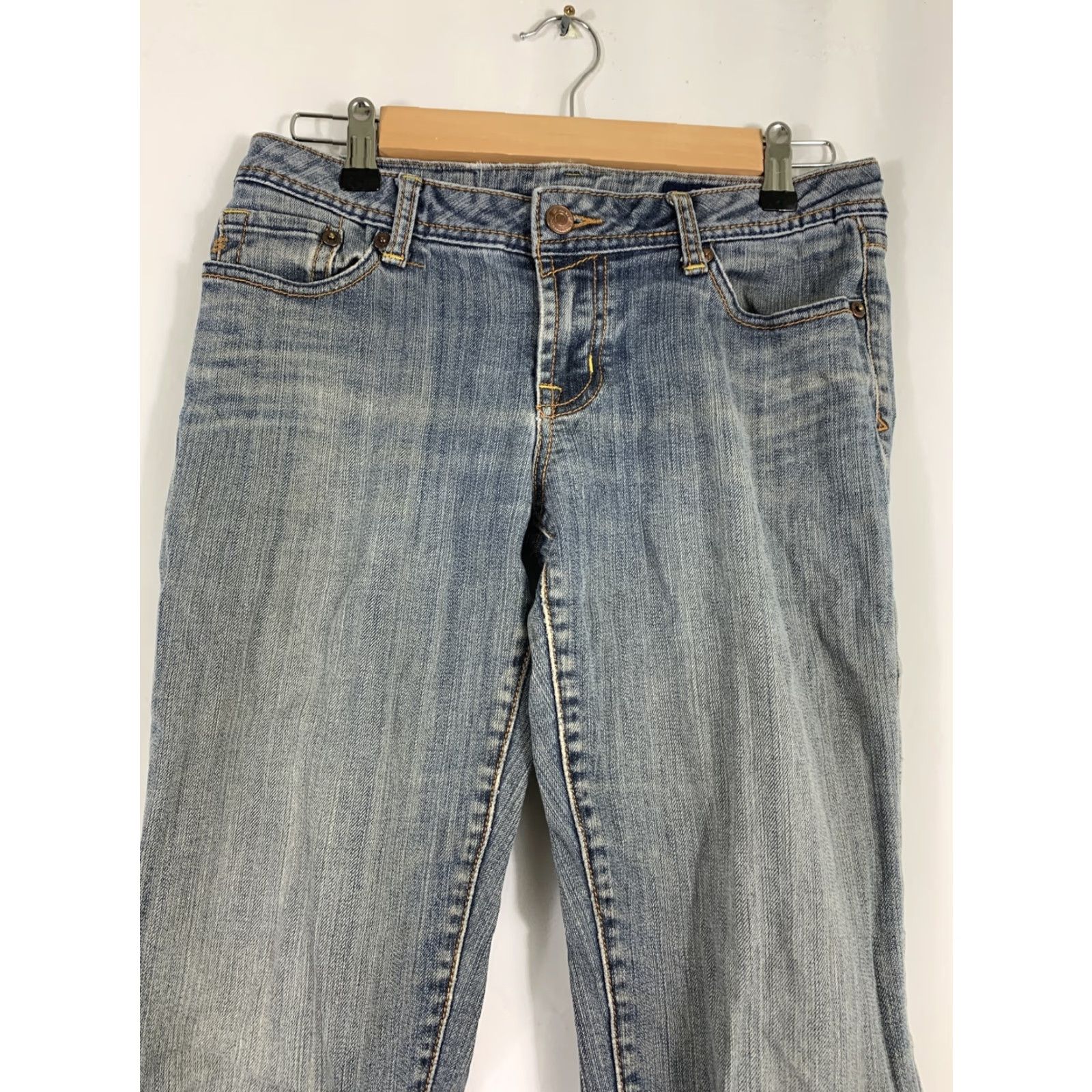 Vintage Seven7 Womens Size 30 Light Wash Flare Low Rise Jeans 33 Inseam Denim Blue Shirts? Size 30" / US 8 / IT 44 - 3 Thumbnail