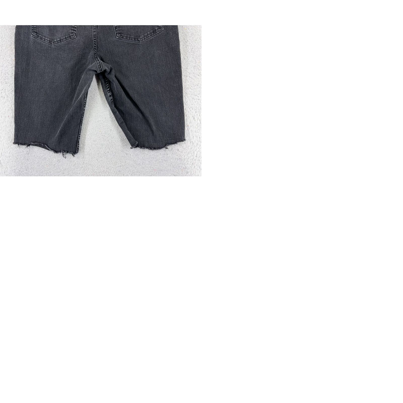 Lee VINTAGE Lee Shorts Womens 16 Black Denim Jean Cutoff Riders Classic Fit Cotton 32x13 Size 38" / US 16 / IT 52 - 10 Thumbnail