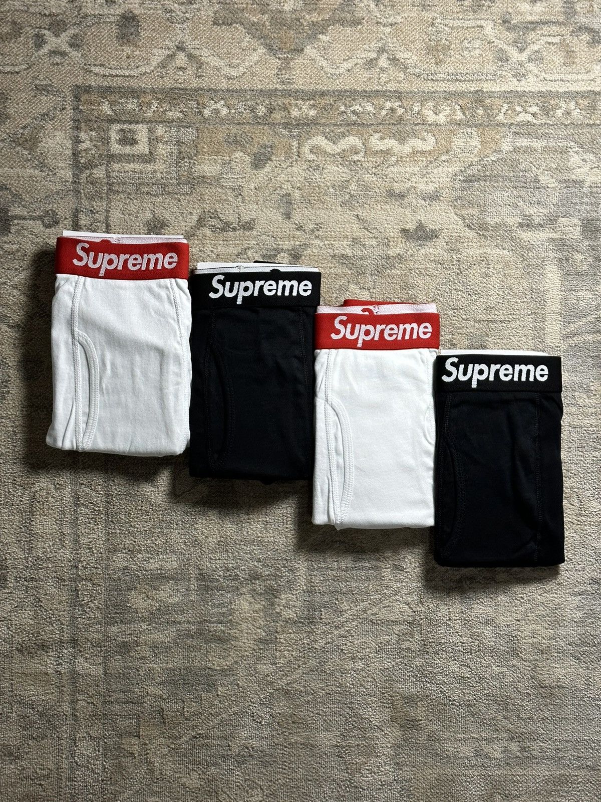 SUPREME HANES BOXER BRIEF (4 PACK) - WHITE