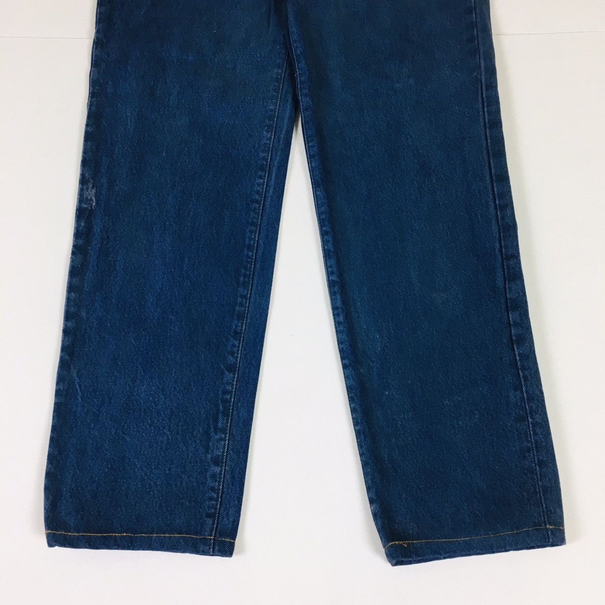 Levi's Vintage Levis 501 Made in USA Size US 26 / EU 42 - 2 Thumbnail