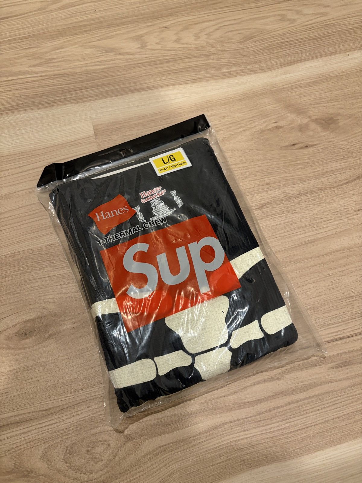 Supreme Hanes BonesThermalCrew Floral L Supreme x Hanes Bones