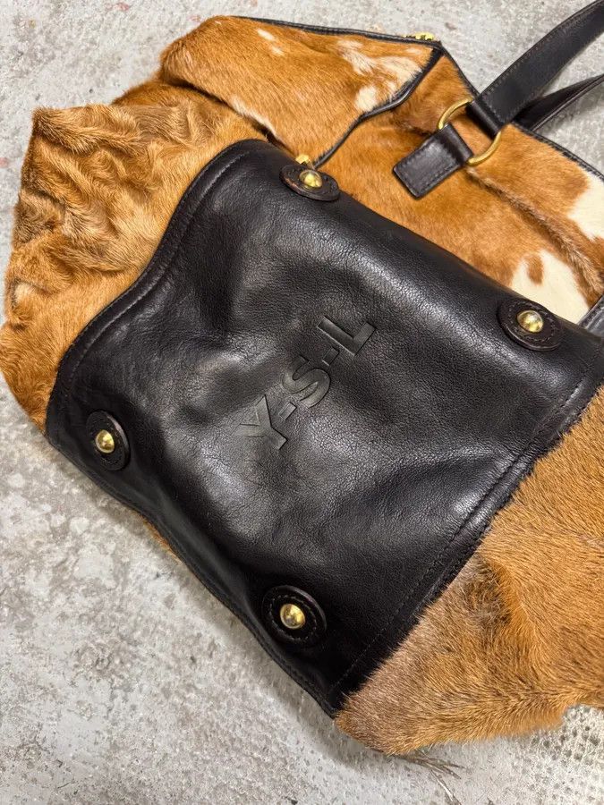 Yves Saint Laurent 2000s Yves Saint Laurent Cowhide Fur Leather Handle Bag Size ONE SIZE - 4 Thumbnail