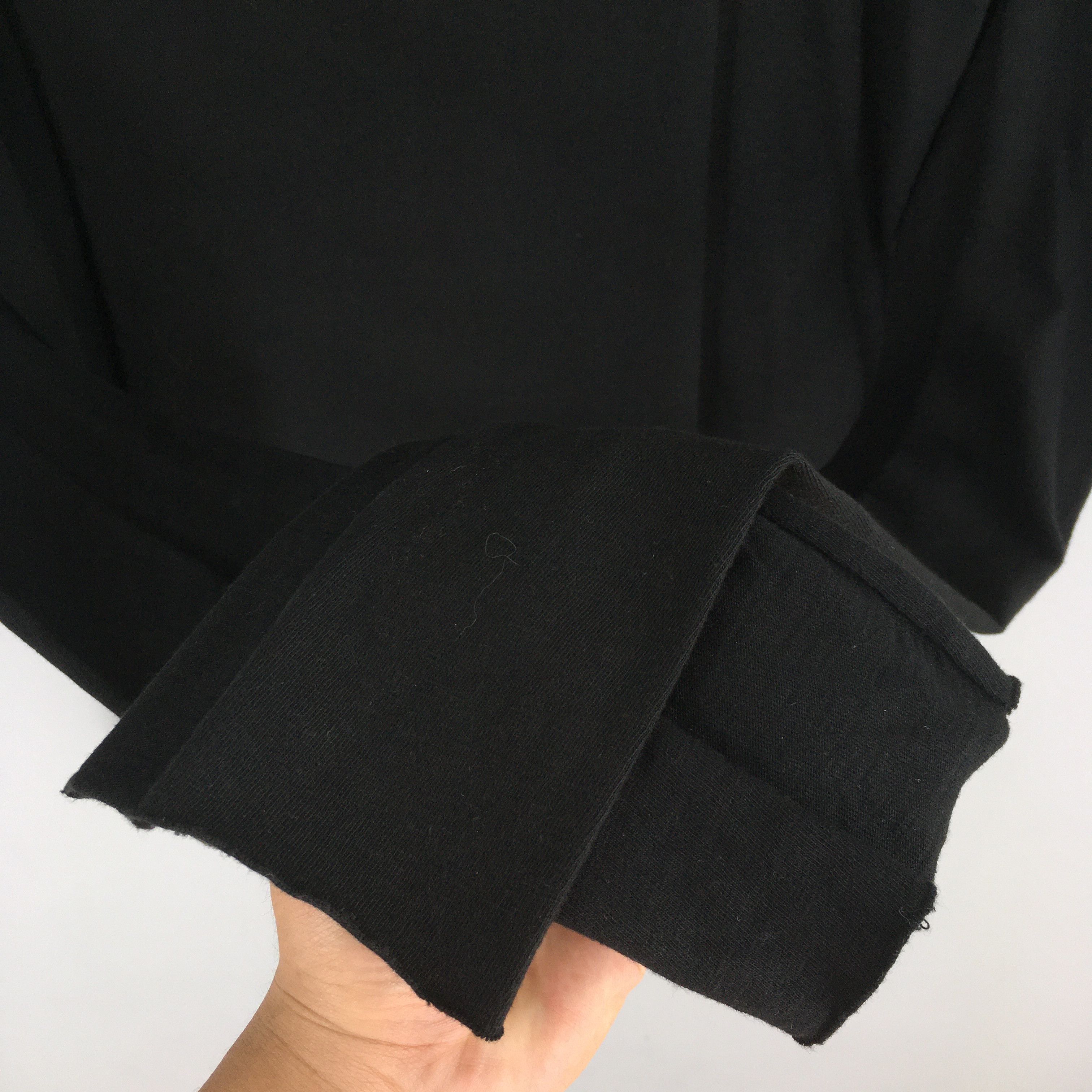 If Six Was Nine × Julius × Le Grande Bleu (L.G.B.) Julius Spring Summer 2015 Black / Prism LS T-Shirt Size 2 Size M / US 6-8 / IT 42-44 - 5 Thumbnail