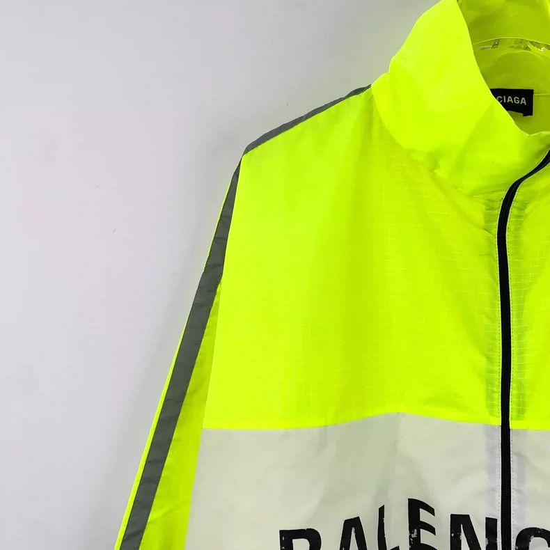 Balenciaga Balenciaga size 37 Color-block monogram print stand-up col Size US S / EU 44-46 / 1 - 3 Thumbnail