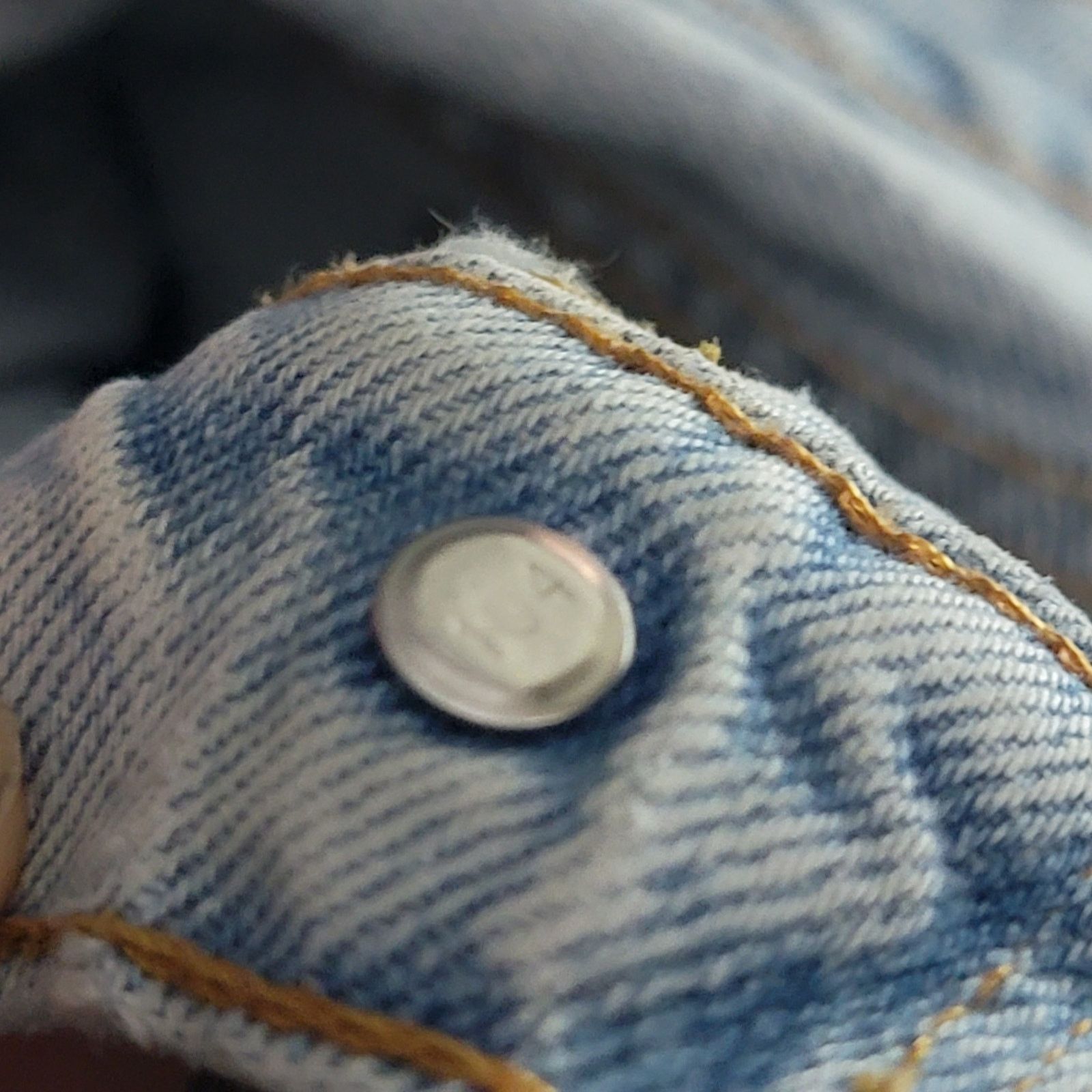 Levi's True Vintage 90s Levi 550s Faded Distressed Stonewash Jeans Size 34" / US 12 / IT 48 - 9 Thumbnail