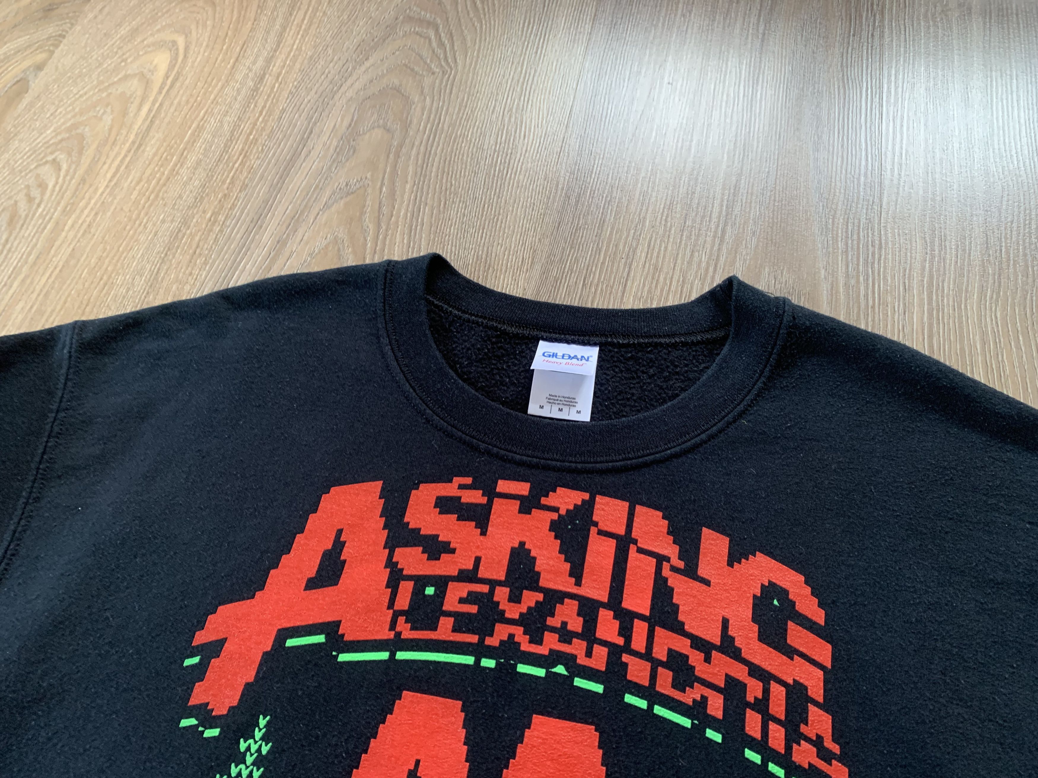 Gildan Vintage Asking Alexandria Christmas Parody Sweatshirt Size US M / EU 48-50 / 2 - 4 Thumbnail