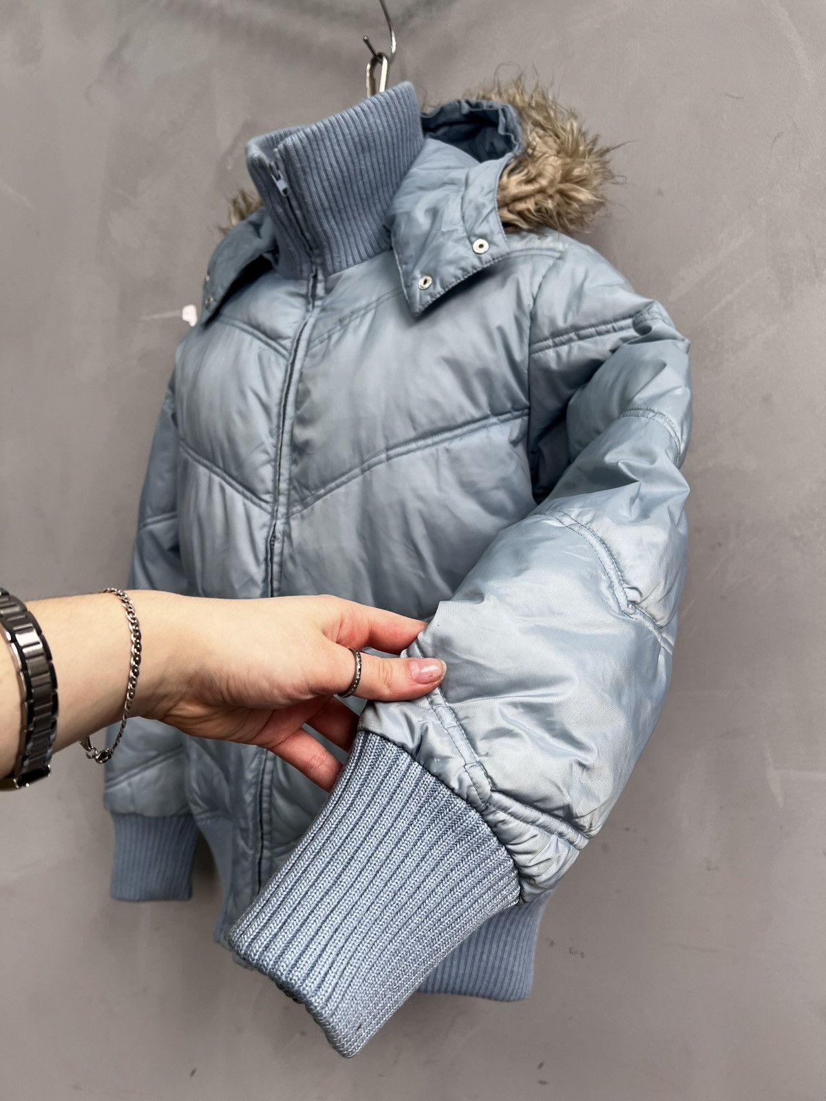 Hysteric Glamour Cropped bomber Jacket Blue Fur hood Ifsixwasnine style Y2K Size US M / EU 48-50 / 2 - 4 Thumbnail